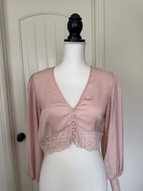 Lace-Trim V-Neck Cropped Blouse in Dusty Rose